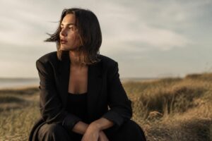 Die Wirkung von Kleidung beim Fotoshooting: Wenn Mode Teil der Bildsprache wird